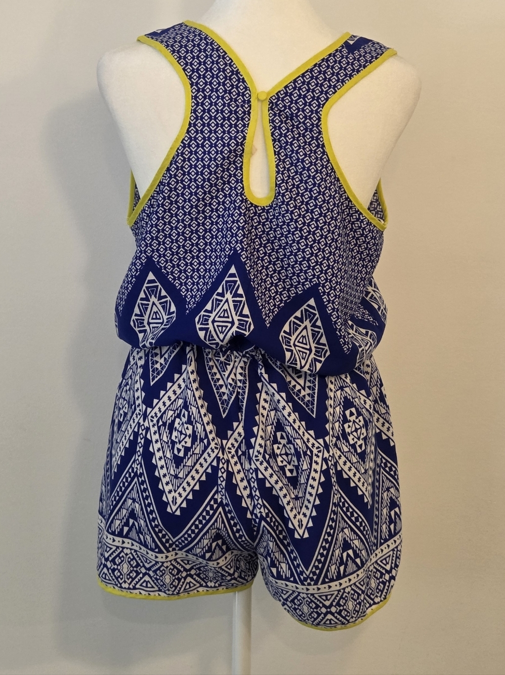 Sweet Wanderer Blue and White Geometric Tank with Yellow Trim - Picture 3 of 4
